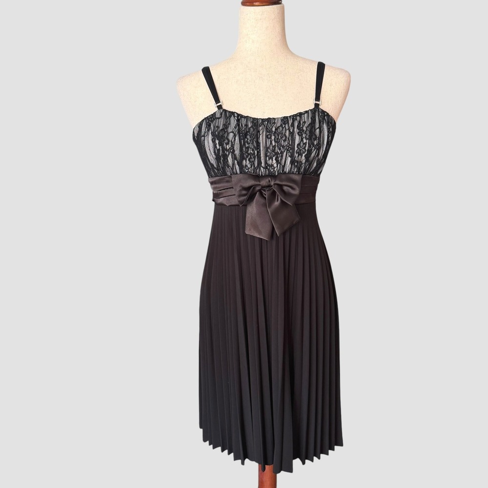 Y2K Deb Black Lace Pleated Babydoll Dress Bow Sz. Small M 4-6 Coquette Goth HOCO